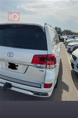 تويوتا لاندكروزر